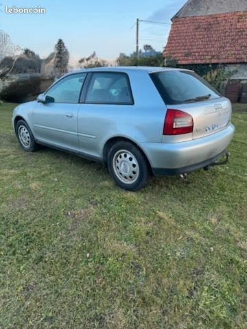 Audi a3 pour pièces (image 2)
