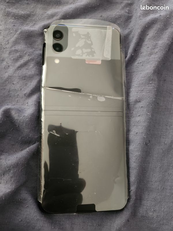 Téléphone Samsung GALAXY ZFLIP3 (image 3)