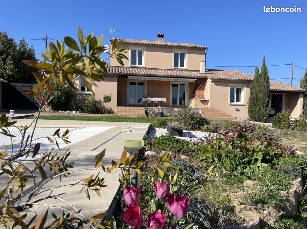 Maison 6 pièces 180 m² · à Vaison-la-Romaine · 180 m² · 630 000 €