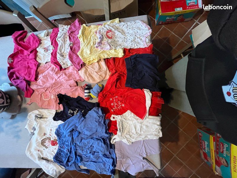 Lot de vêtement bébé 12 mois (image 2)