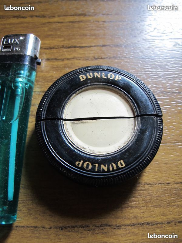 Briquet ancien Pneu Dunlop , prix livré en suivi , LIRE (image 2)