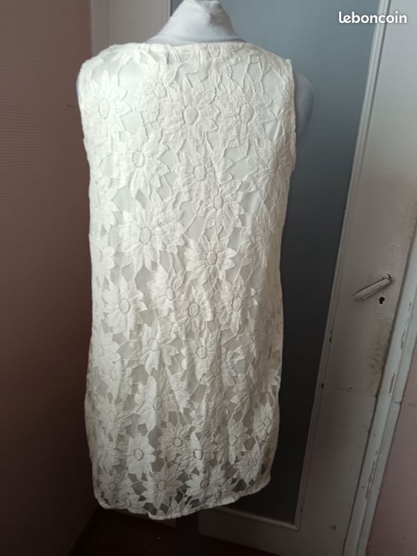 Robe à dentelle crème (image 3)