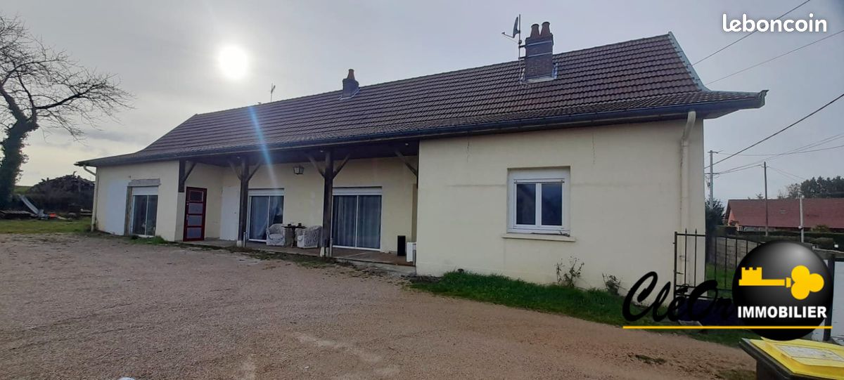 Maison 8 pièces 265 m² · à Sornay · 265 m² · 239 000 €