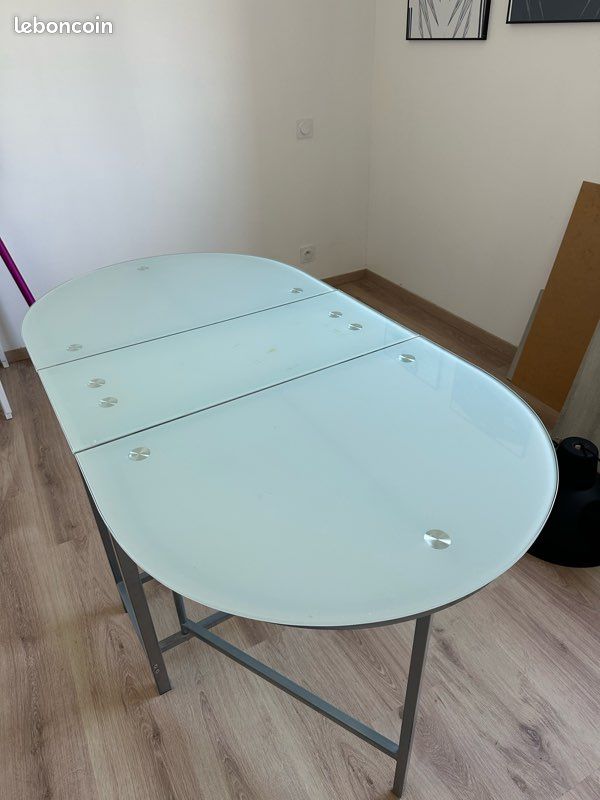 Table à manger en verre pliable (image 1)