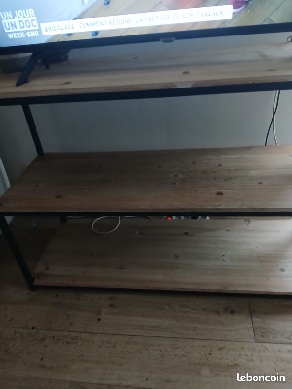 Console (image 2)