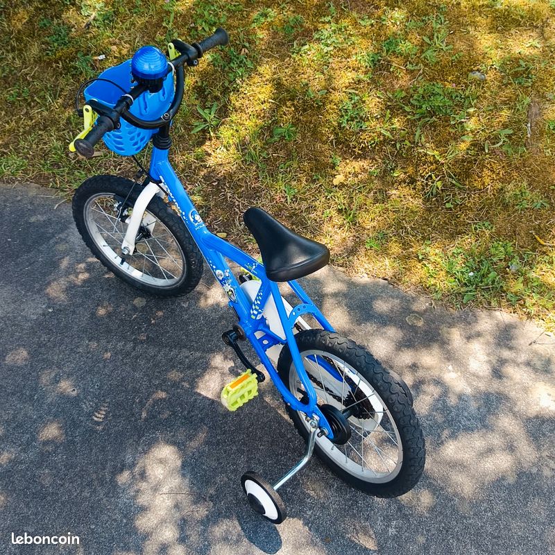 Velo b'Twin 16 pouces Cop Trooper btwin à ans 105 à 120 cm