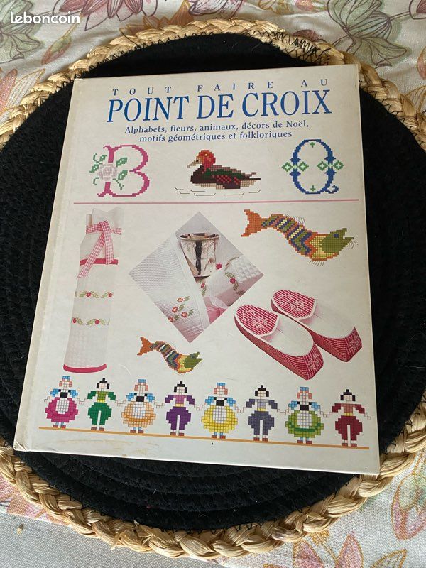 Le point de croix au fil des saisons - Sitaud, Sandrine - Livres