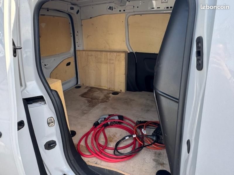 Toyota PROACE CITY Electric Medium 50 kWh Dynamic RC23 + Galerie (image 13)