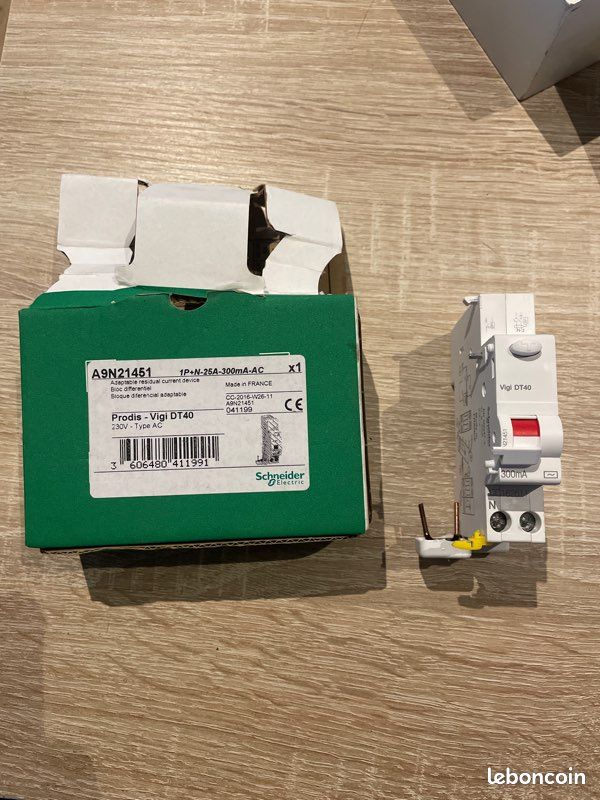 Bloc différentiel Prodis Vigi DT 40 Schneider electric 1P+N-25A-300mA (image 1)