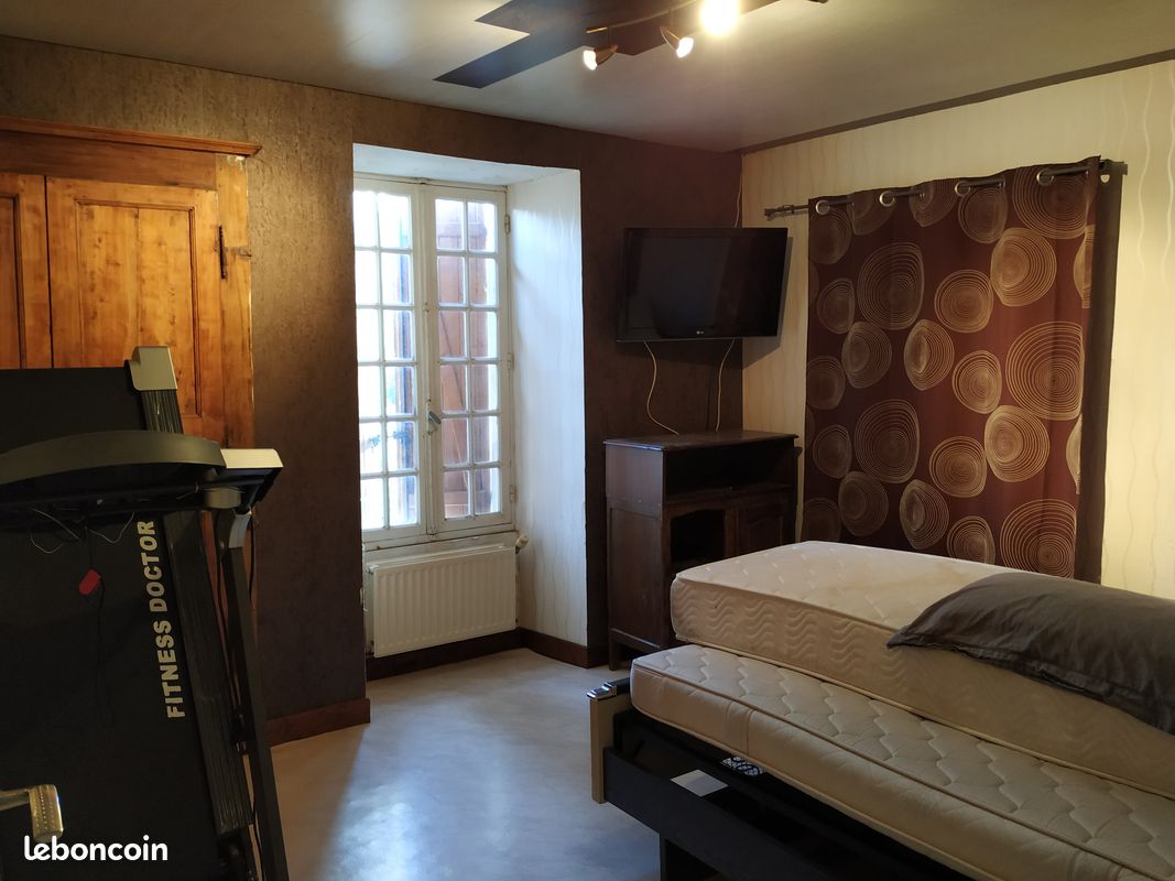 Maison de village 4 pièces 90 m² - Aigre 16140 (image principale 4)