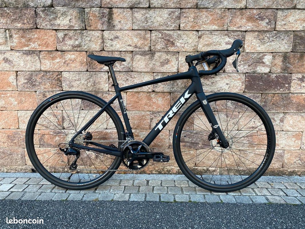 TREK DOMANE AL Vélo de route course Shimano 105 Taille M