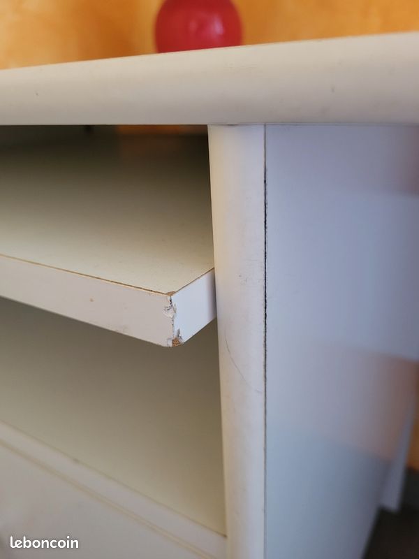 Bureau (image 4)