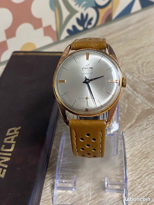 Montre mécanique vintage ENICAR ULTRASONIC Montres Bijoux