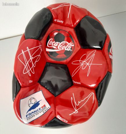 Ancien Insigne Football Mondial émail - Collection