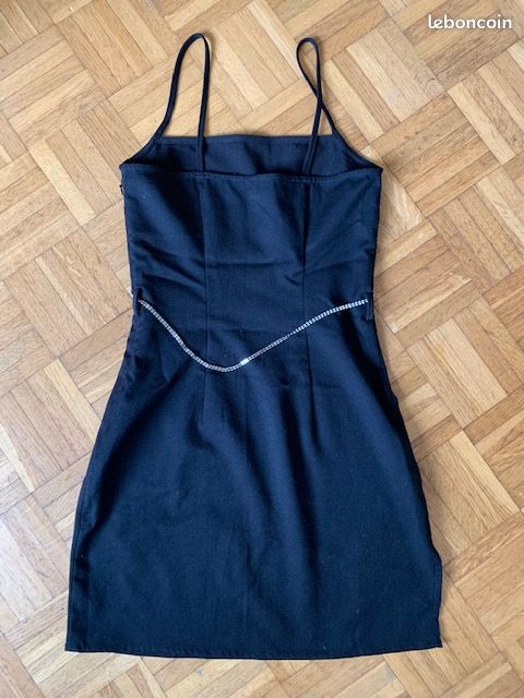 Robe bretelles noire et ceinture strass H&M 32 Vêtements