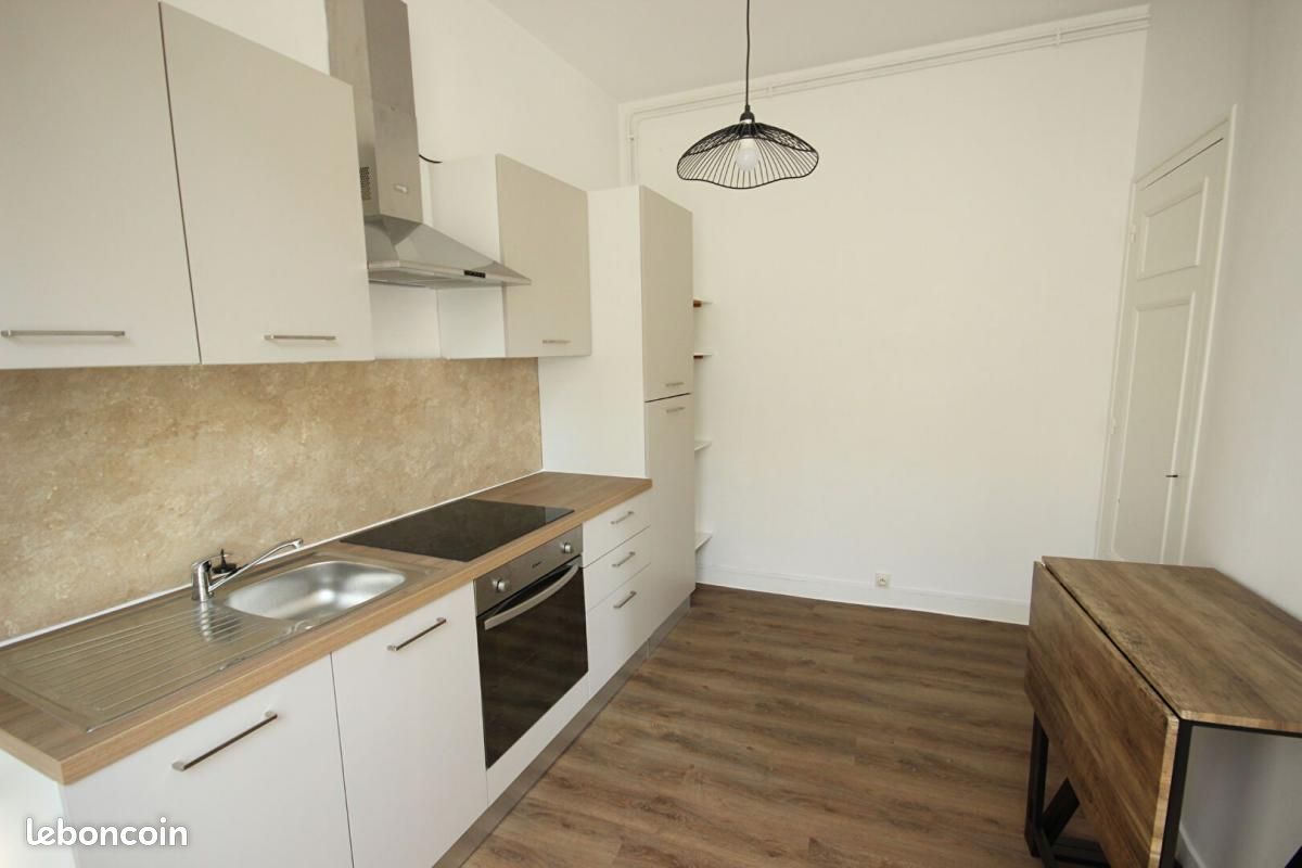 Appartement 4 pièces 88 m² · à Oloron-Sainte-Marie · 88 m² · 700 €/mois