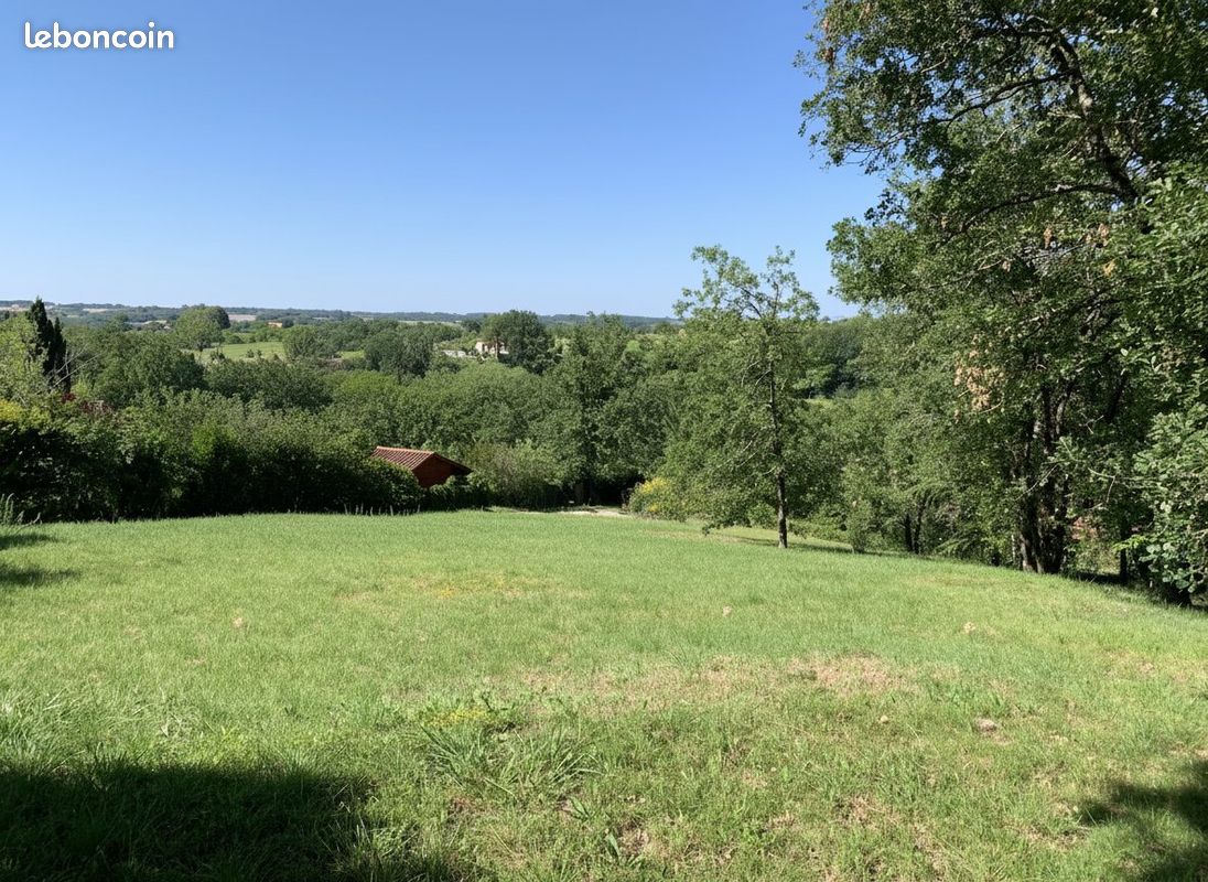 Terrain 2019 m² · à Albi · 2 019 m² · 120 000 €