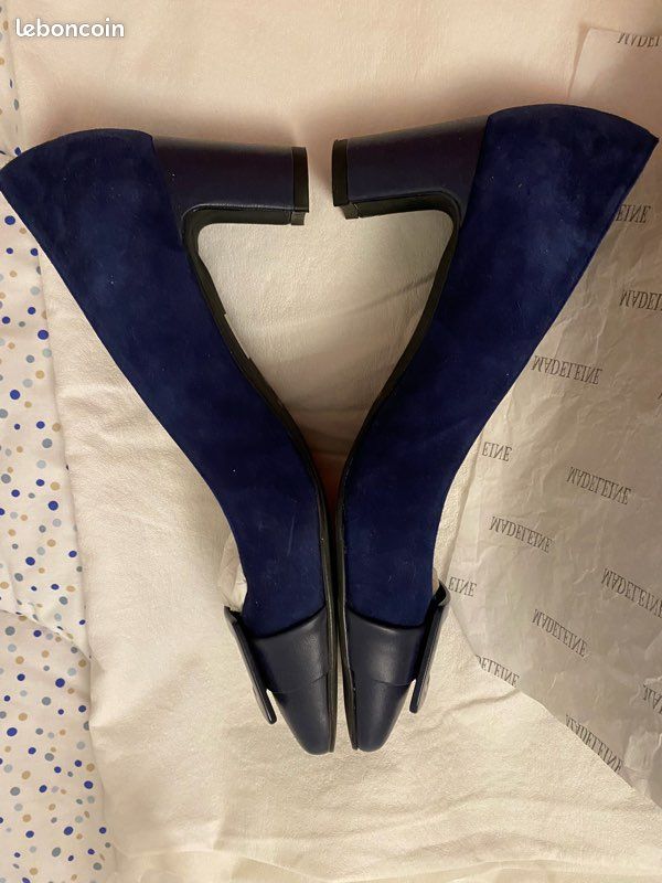 Mocassins 3 Suisses En Cuir Bleu Marine - Pointure 39 - Occasion Très Bon état