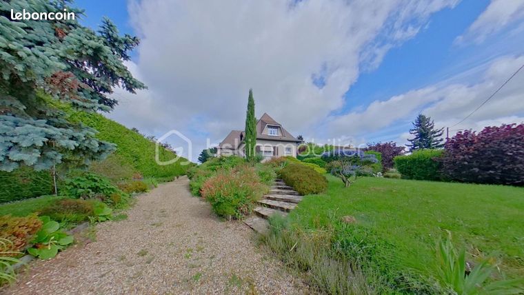 Maison 5 pièces 140 m²