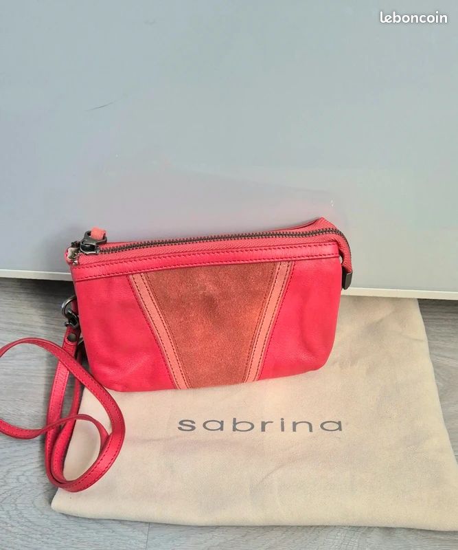 Sac Pochette Main SABRINA En Cuir Noir - Dimensions 28x25x5 Cm - Occasion Très Bon État