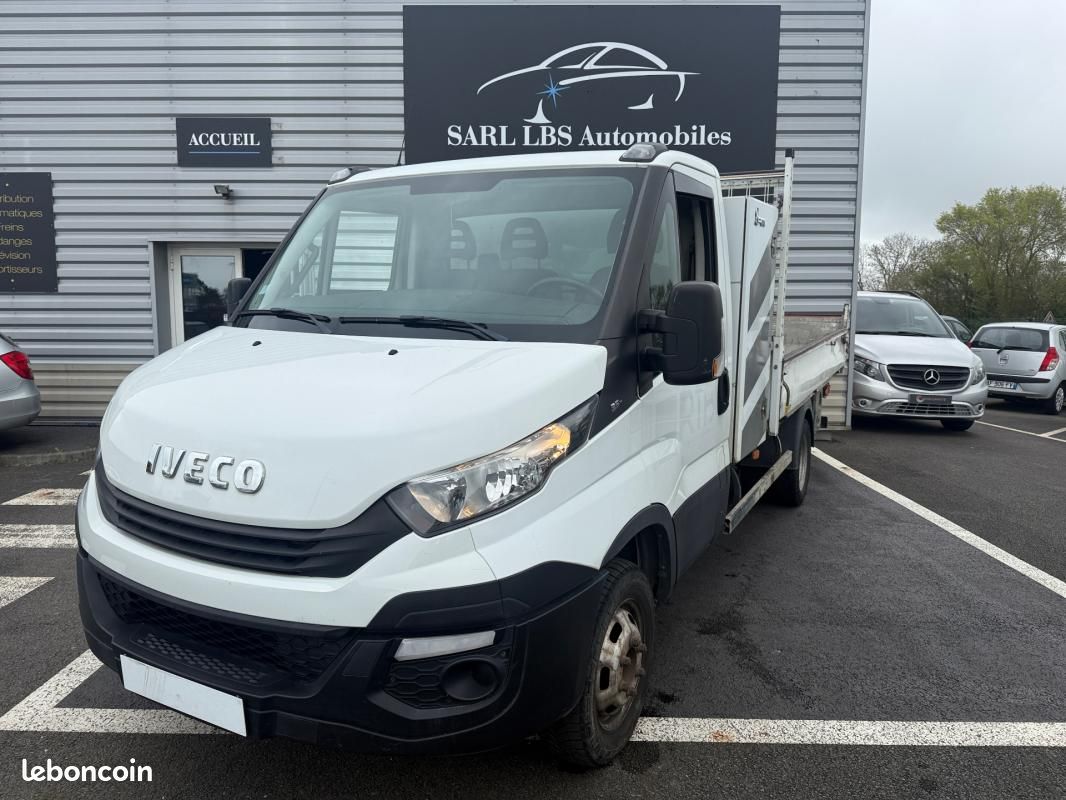 Iveco Daily CHASSIS CABINE 35 C 15H 150ch 3450 BVM6 (image 1)