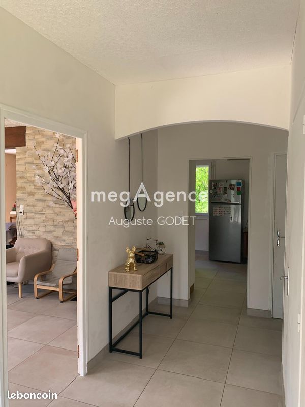 Maison 9 pièces 154 m² - La Petite-Boissière 79700 (image principale 1)