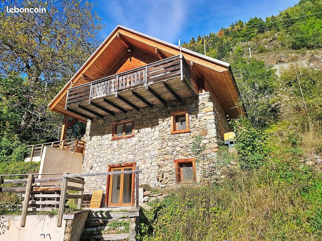 Maison 4 pièces 165 m² · à Saint-Étienne-de-Tinée · 165 m² · 449 000 €