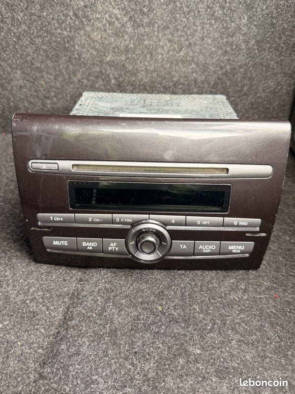 Autoradio d'origine Fiat Bravo 2 (2DIN) (image 1)