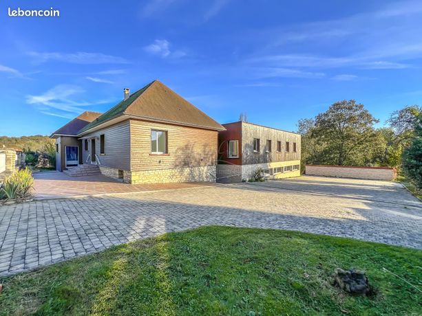 Propriété 10 pièces 363 m²