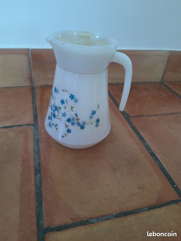 Pot ancien (image 1)