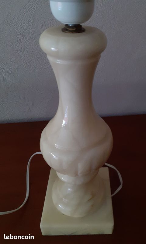 Tres beau pied de lampe en albatre (image 5)