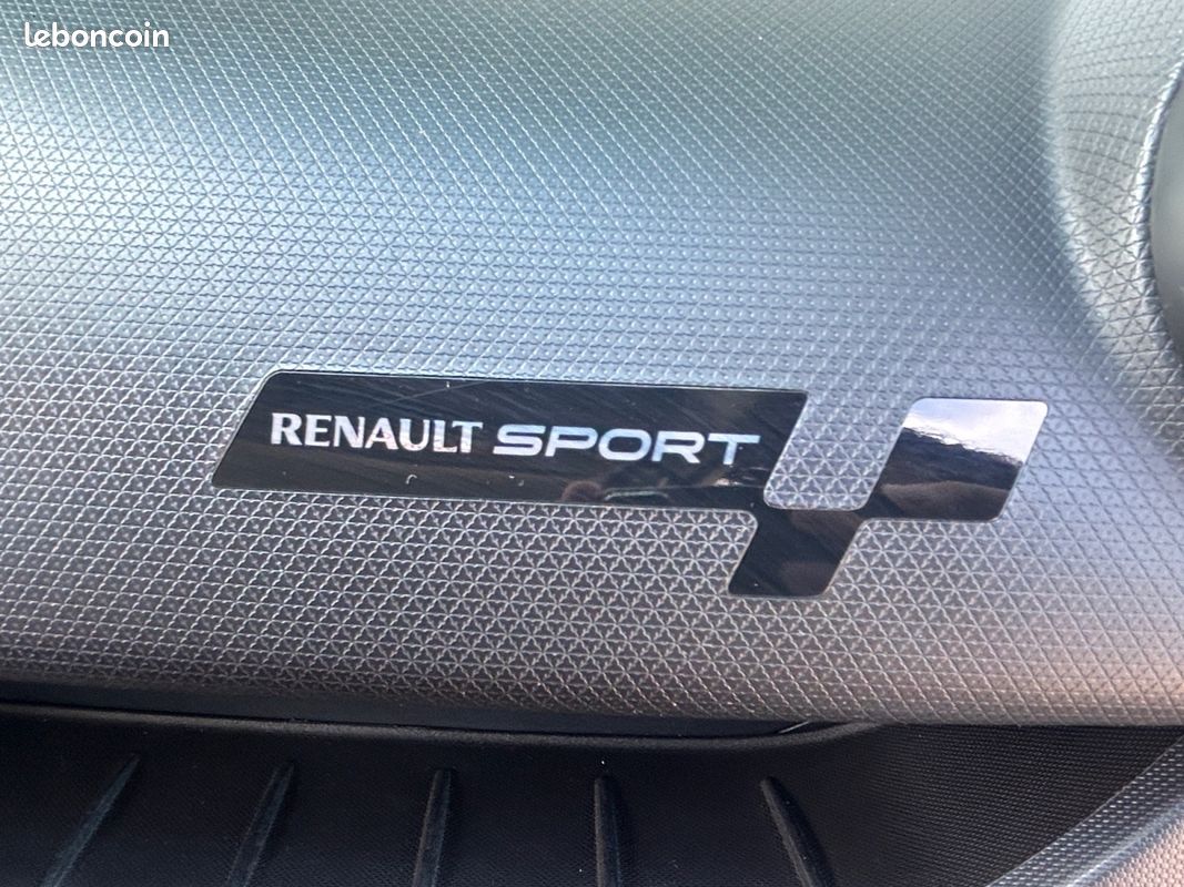 RENAULT CLIO RS EDC 200Ch Garantie 12 mois caméra de recul (image 18)