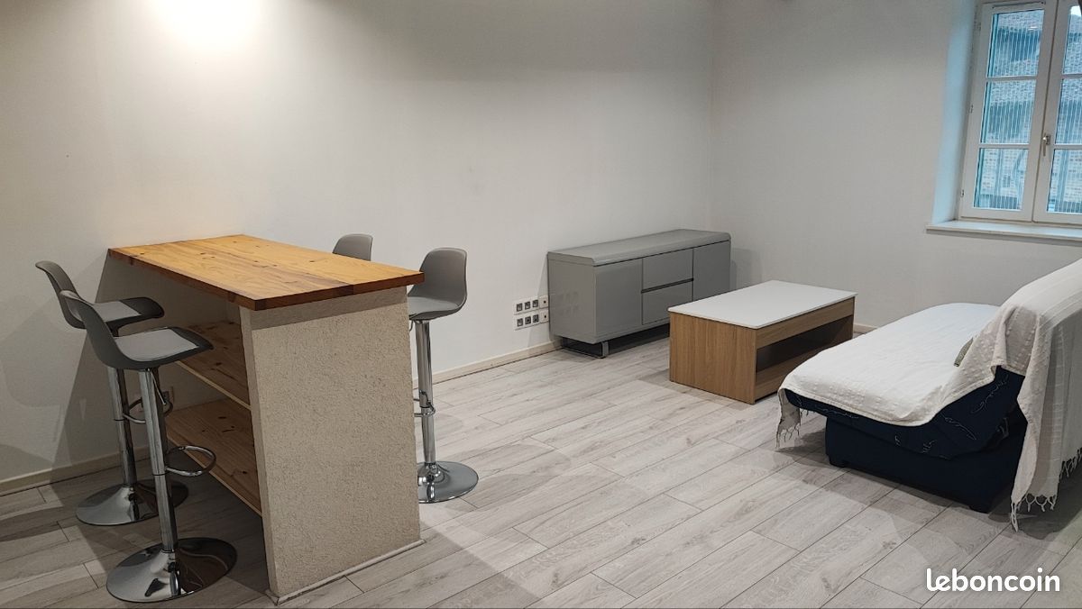 Appartement 3 pièces 80 m² · à Pont-de-Veyle · 80 m² · 750 €/mois