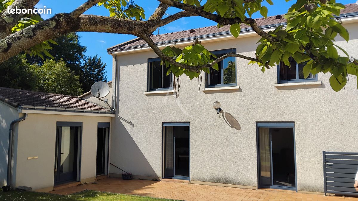 Maison 5 pièces 130 m² · à Chemillé-en-Anjou · 130 m² · 291 500 €