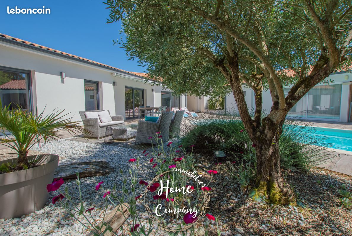 Maison 6 pièces 142 m² · à Breuillet · 142 m² · 649 000 €