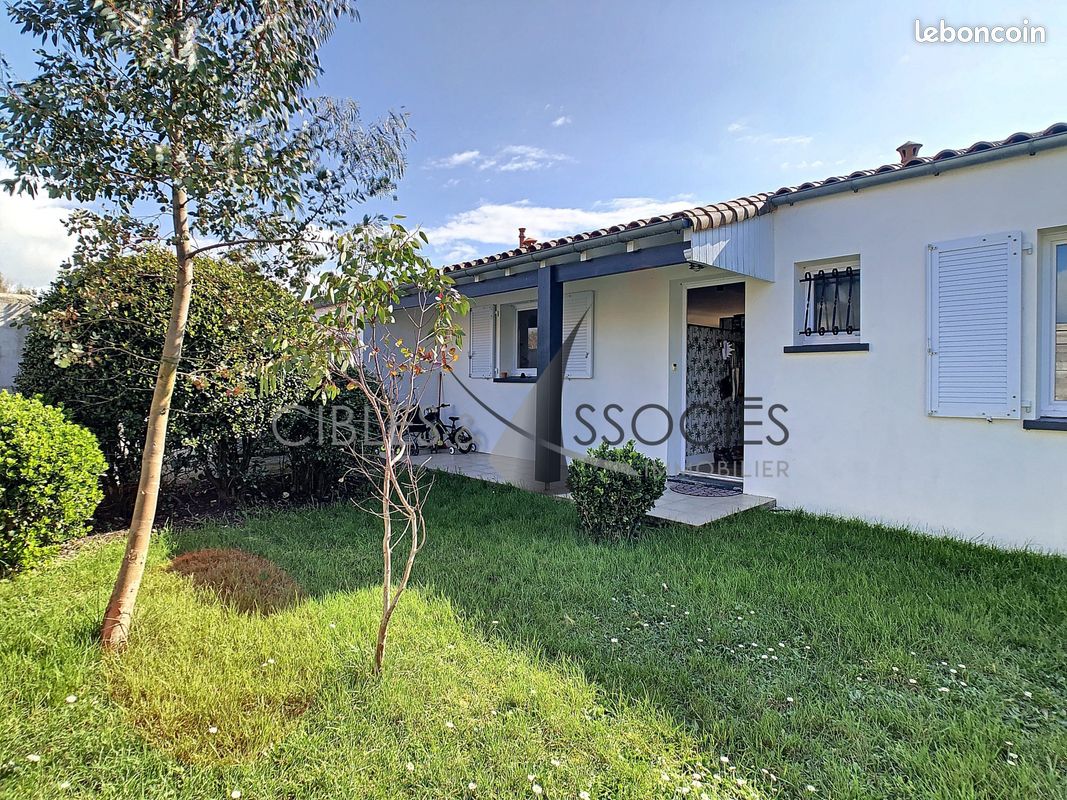 Maison 5 pièces 88 m² · à Saint-Vivien · 88 m² · 1 115 €
