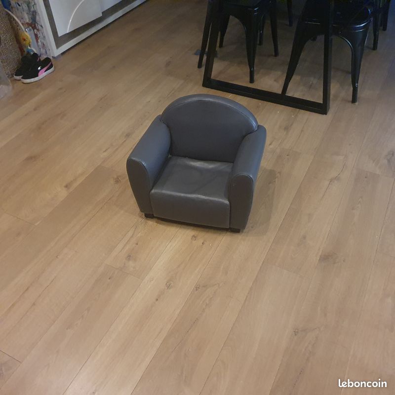 Fauteuil club enfant (image 1)