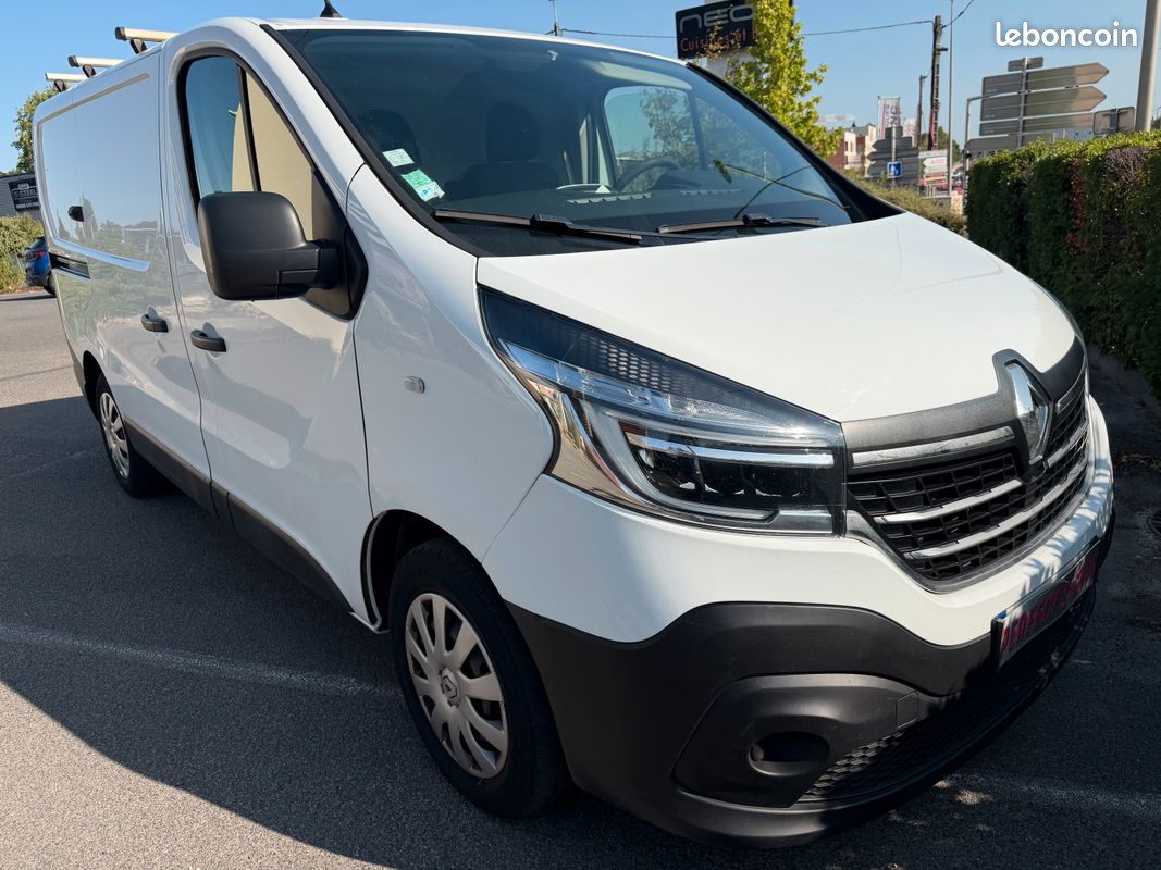 Renault trafic l1h1 dci 120 cv grand confort 12900 ttc 10750 ht (image 2)