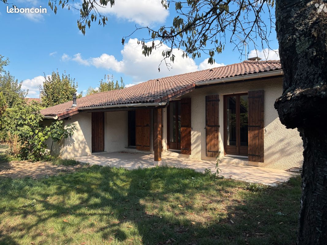 Maison 5 pièces 94 m² · à Saint-Étienne-de-Saint-Geoirs · 94 m² · 230 000 €