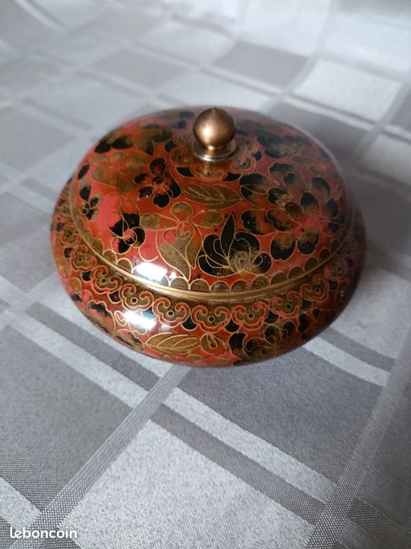 Pot à gingembre / Bonbonnière ancien email cloisonné et laiton Chine diamètre 12,5 cm (image 1)