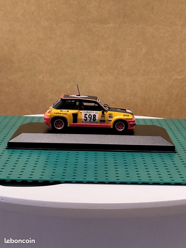 1/18 RENAULT 5 R5 Turbo All White One of a Kind UH 4547 Neuf Boite Edit