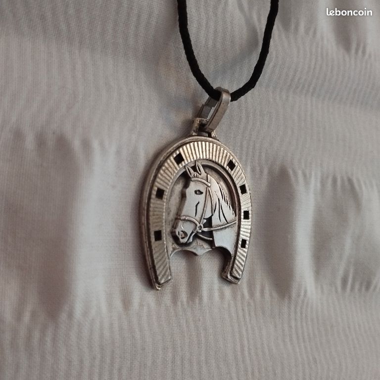 Ancien Pendentif Médaille Plaqué Or - Breloque Fer à Cheval - Vintage - Occasion