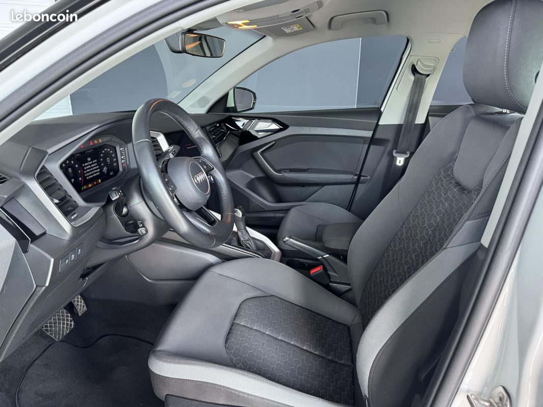 AUDI A1 Sportback 30 TFSI 110 ch S tronic 7 Advanced 2 (image 9)