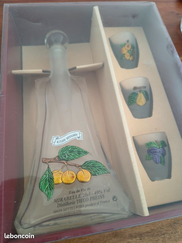 Coffret eau de vie de Mirabelle Bouteille VIDE + 3 verres Étain - Très bon état (image 3)