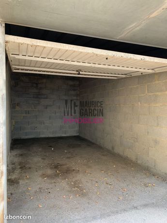 Parking/box 15 m² SORGUES