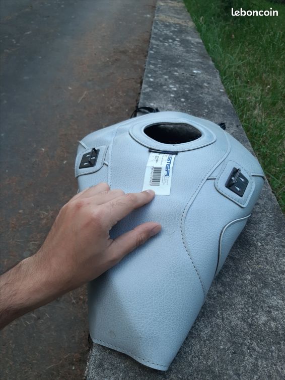 Tapis protège réservoir - Yamaha YZF R1 [2002-2003] - Bagster (image 3)