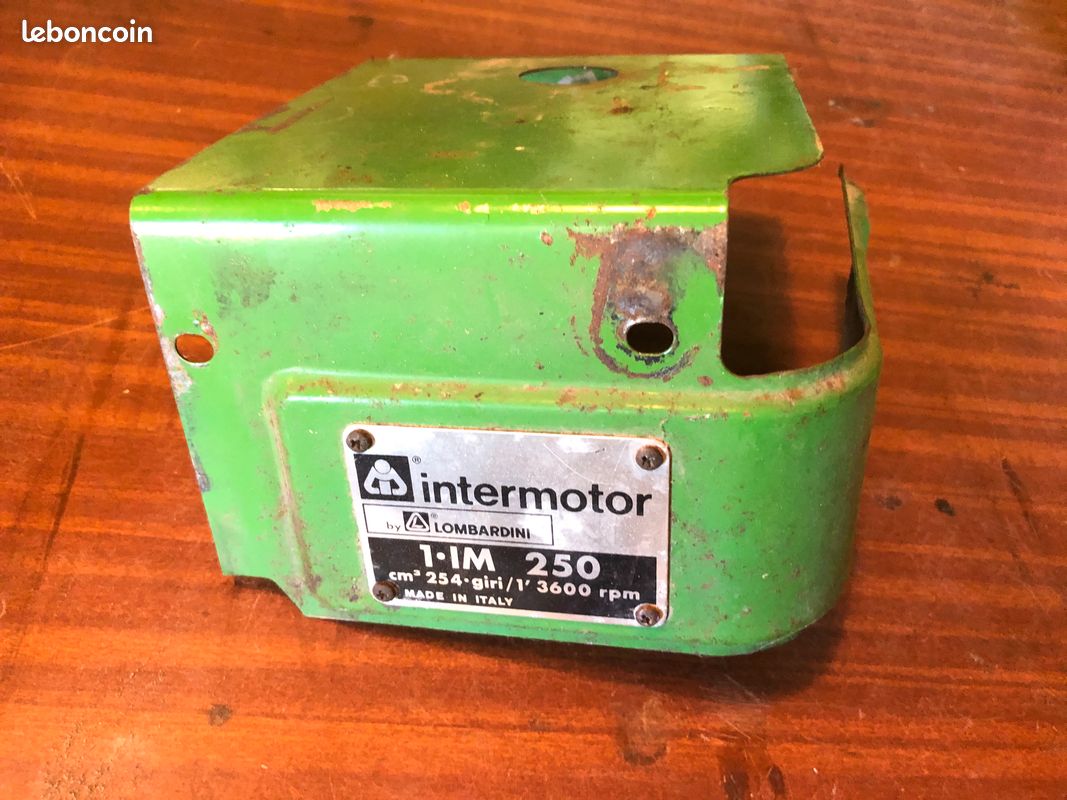 Pour Intermotor Lombardini 1.IM 250 : Protection moteur / capot / Support plaque signalétique (image 1)