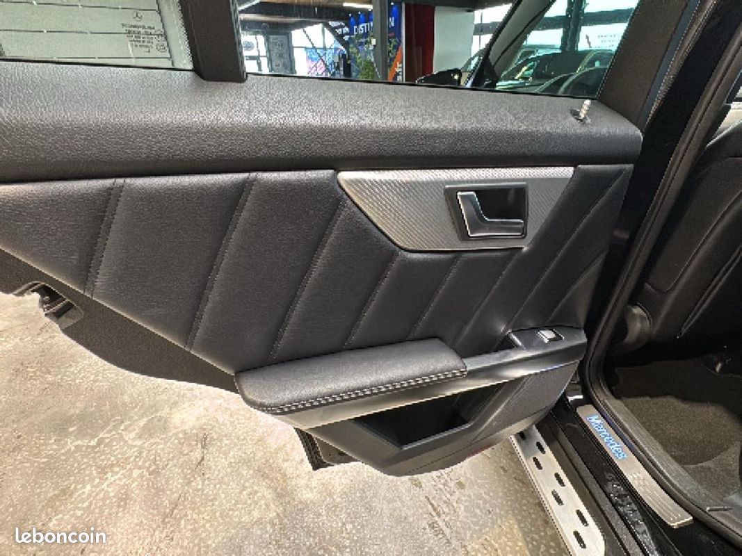 MERCEDES CLASSE GLK 350 4matic 7gtronic + (image 11)