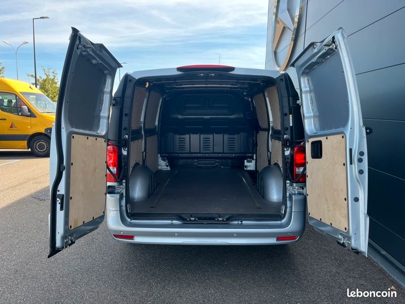 Mercedes Vito 116 CDI / Fourgon Long L2 BVA /163ch 1 (image 3)