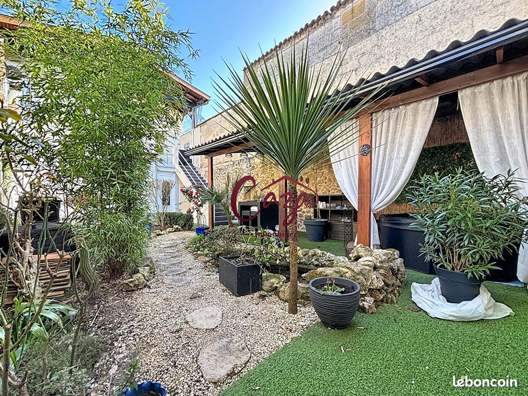 Immeuble 7 pièces 167 m² · à Langoiran · 167 m² · 298 870 €